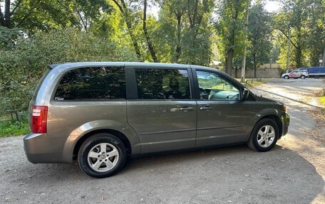 Dodge Caravan V, 2010 год, 1 280 000 рублей, 3 фотография