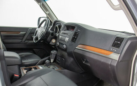 Mitsubishi Pajero IV, 2008 год, 2 550 000 рублей, 9 фотография