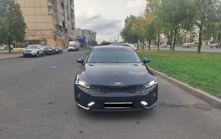 KIA K5, 2021 год, 2 400 000 рублей, 6 фотография