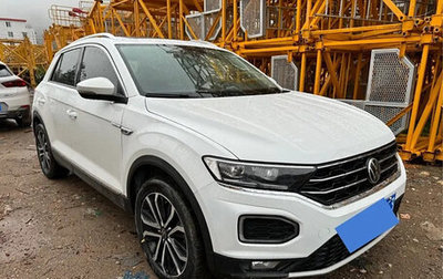 Volkswagen T-Roc I, 2021 год, 1 555 000 рублей, 1 фотография