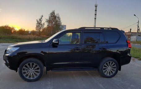 Toyota Land Cruiser Prado 150 рестайлинг 2, 2018 год, 3 950 000 рублей, 3 фотография