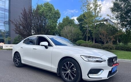 Volvo S60 III, 2021 год, 3 200 000 рублей, 6 фотография