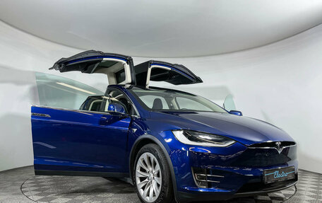 Tesla Model X I, 2018 год, 5 200 000 рублей, 17 фотография