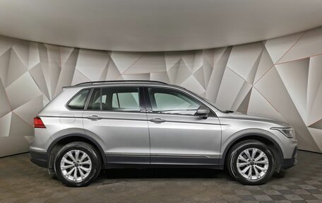 Volkswagen Tiguan II, 2022 год, 3 575 700 рублей, 6 фотография