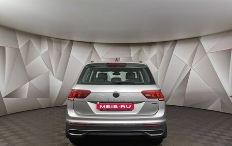 Volkswagen Tiguan II, 2022 год, 3 575 700 рублей, 8 фотография