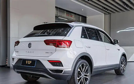 Volkswagen T-Roc I, 2021 год, 1 680 000 рублей, 4 фотография