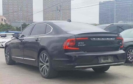 Volvo S90 II рестайлинг, 2021 год, 3 700 000 рублей, 3 фотография