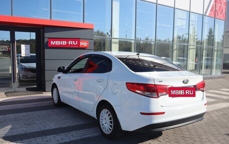 KIA Rio III рестайлинг, 2015 год, 845 000 рублей, 17 фотография