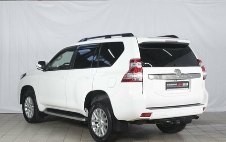 Toyota Land Cruiser Prado 150 рестайлинг 2, 2016 год, 3 599 999 рублей, 4 фотография