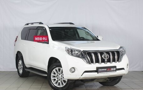 Toyota Land Cruiser Prado 150 рестайлинг 2, 2016 год, 3 599 999 рублей, 3 фотография