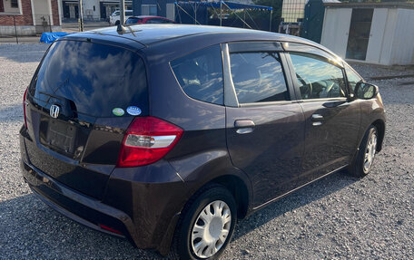 Honda Fit III, 2011 год, 740 000 рублей, 3 фотография