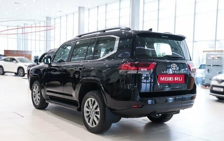 Toyota Land Cruiser, 2024 год, 15 490 000 рублей, 5 фотография