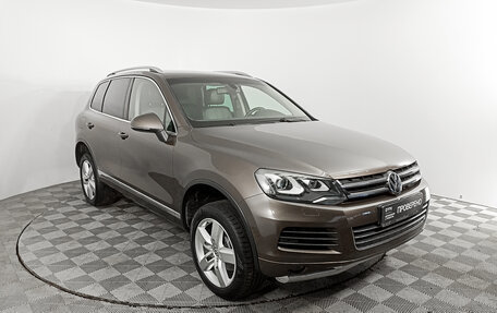 Volkswagen Touareg III, 2013 год, 2 072 000 рублей, 3 фотография