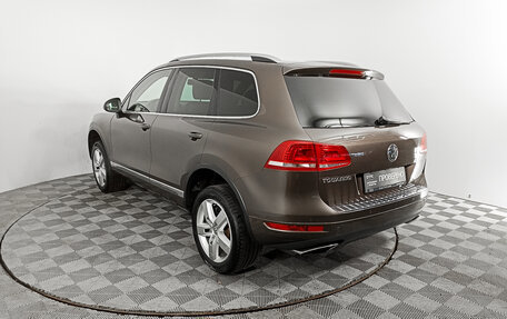 Volkswagen Touareg III, 2013 год, 2 072 000 рублей, 7 фотография