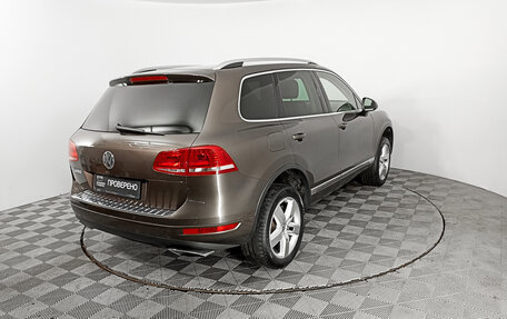 Volkswagen Touareg III, 2013 год, 2 072 000 рублей, 5 фотография