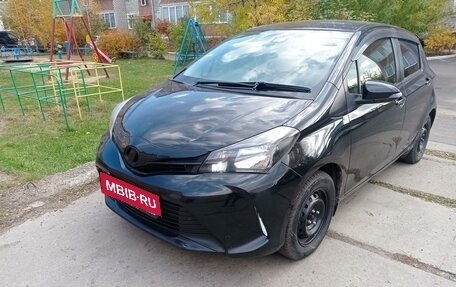 Toyota Vitz, 2015 год, 970 000 рублей, 3 фотография