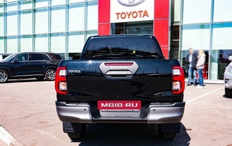 Toyota Hilux VIII, 2024 год, 6 490 000 рублей, 4 фотография