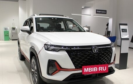 Changan CS35PLUS, 2024 год, 2 400 000 рублей, 2 фотография