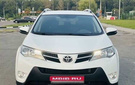 Toyota RAV4, 2015 год, 2 590 000 рублей, 3 фотография