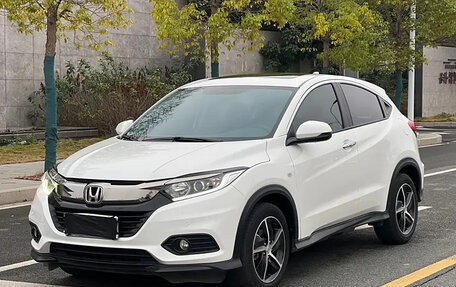 Honda Vezel, 2021 год, 1 600 000 рублей, 1 фотография