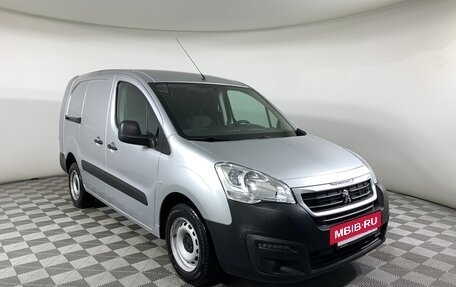 Peugeot Partner II рестайлинг 2, 2021 год, 1 920 000 рублей, 3 фотография