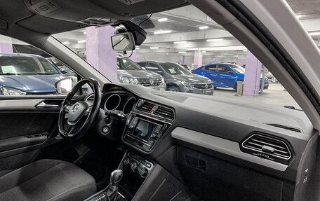 Volkswagen Tiguan II, 2018 год, 2 150 000 рублей, 11 фотография