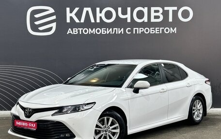 Toyota Camry, 2018 год, 2 490 000 рублей, 1 фотография