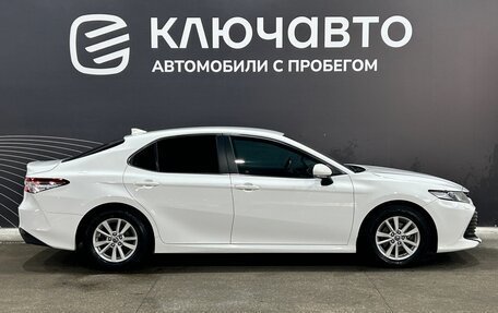 Toyota Camry, 2018 год, 2 490 000 рублей, 4 фотография