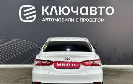 Toyota Camry, 2018 год, 2 490 000 рублей, 6 фотография