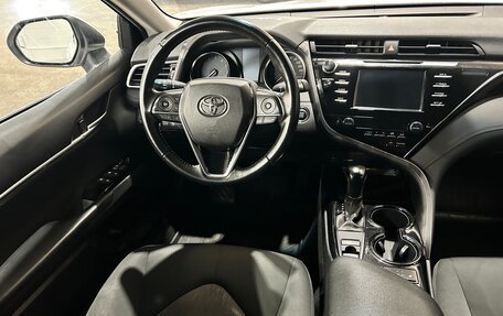 Toyota Camry, 2018 год, 2 490 000 рублей, 14 фотография