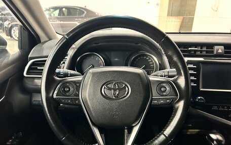 Toyota Camry, 2018 год, 2 490 000 рублей, 16 фотография