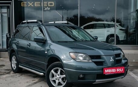 Mitsubishi Outlander III рестайлинг 3, 2004 год, 893 000 рублей, 7 фотография