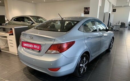 Hyundai Solaris II рестайлинг, 2012 год, 950 000 рублей, 5 фотография