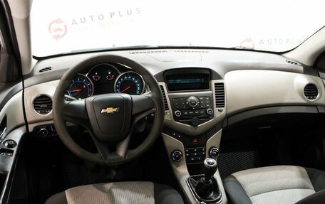 Chevrolet Cruze II, 2011 год, 839 000 рублей, 9 фотография