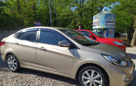 Hyundai Solaris II рестайлинг, 2012 год, 1 220 000 рублей, 2 фотография