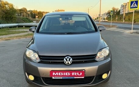 Volkswagen Golf Plus II, 2010 год, 690 000 рублей, 2 фотография