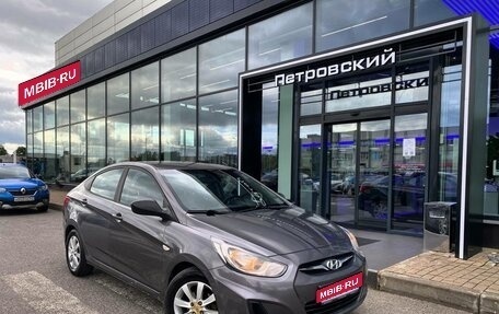 Hyundai Solaris II рестайлинг, 2011 год, 550 000 рублей, 1 фотография