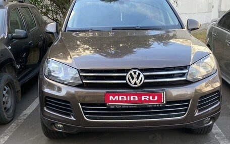 Volkswagen Touareg III, 2012 год, 2 900 000 рублей, 2 фотография