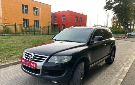 Volkswagen Touareg III, 2008 год, 1 400 000 рублей, 2 фотография