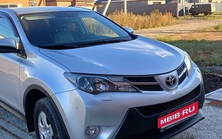 Toyota RAV4, 2013 год, 2 100 000 рублей, 2 фотография