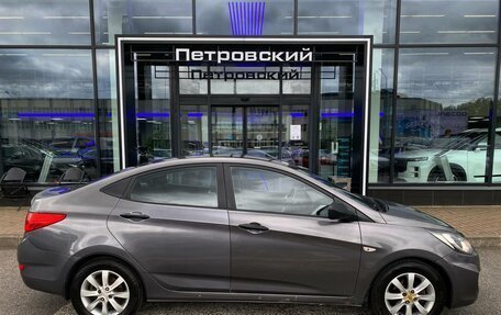 Hyundai Solaris II рестайлинг, 2011 год, 550 000 рублей, 4 фотография