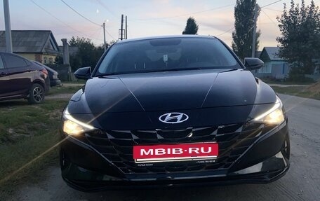 Hyundai Elantra, 2023 год, 2 800 000 рублей, 3 фотография