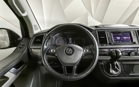 Volkswagen Multivan T6 рестайлинг, 2019 год, 3 999 000 рублей, 15 фотография