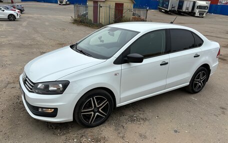 Volkswagen Polo VI (EU Market), 2017 год, 1 070 000 рублей, 2 фотография