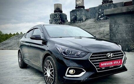 Hyundai Solaris II рестайлинг, 2017 год, 1 700 000 рублей, 4 фотография