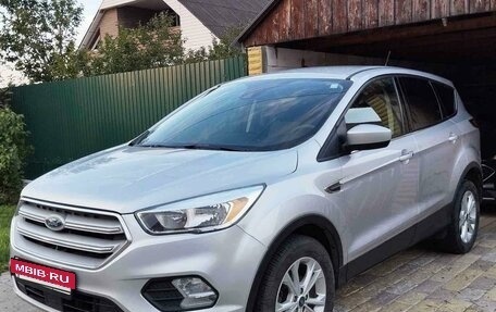 Ford Escape III, 2018 год, 1 680 000 рублей, 3 фотография