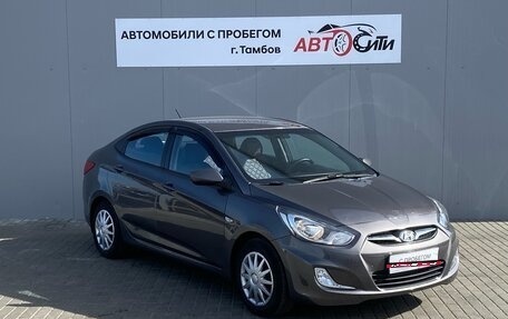 Hyundai Solaris II рестайлинг, 2012 год, 650 000 рублей, 1 фотография