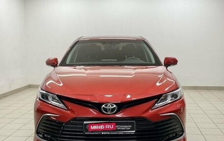 Toyota Camry, 2021 год, 3 599 000 рублей, 2 фотография