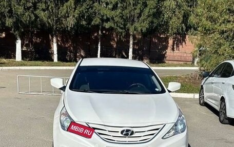 Hyundai Sonata VI, 2012 год, 1 350 000 рублей, 1 фотография