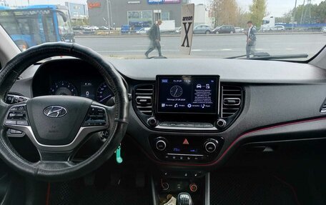 Hyundai Solaris II рестайлинг, 2021 год, 1 350 000 рублей, 6 фотография